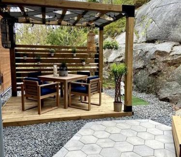 Halifax House | Luxury Halifax Waterfront Paradise -Pool, Hot Tub, Private Wharf, Boathouse, Backyard Oasis, Lookout