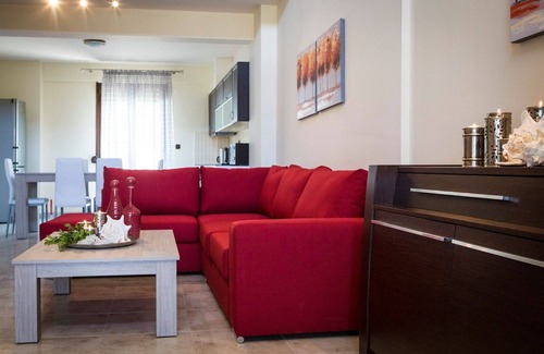 Nea Skioni Villa | Luxury Halkidiki Villa | King 5 Bedroom Villa | Private Pool | Kassandra