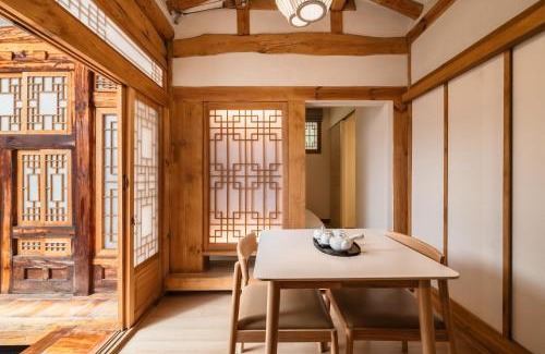 Jongno Villa | Luxury Hanok Bliss Cottage