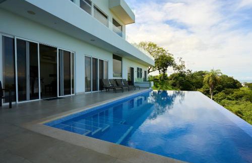 Tarcoles Apartment | Luxury Hillside Estate at Nativa Resort