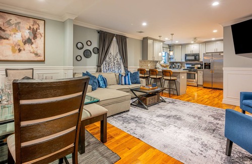 Elmont House | Luxury Home- Walking distance to UBS Arena/Belmont Park Village