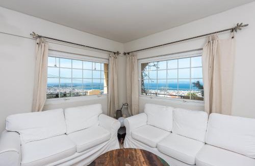 Voula House | Luxury Home with Jacuzzi and Spectacular Sea Views for 8 Guests