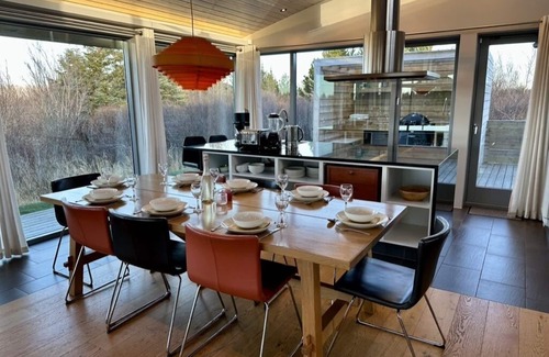 Borgarnes Cottage | Luxury House with Hot Tub close to Snæfellsnes National Park, Iceland top five