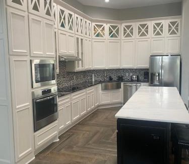 Horseshoe Bay West House | Luxury in Spacious Home