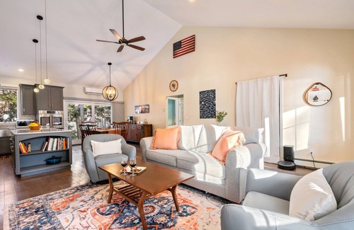 Gorham House | Luxury Lake House w/Home Theater, Hot Tub & Gym