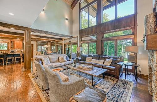Blakeslee House | Luxury Lake