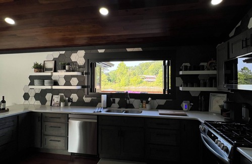 Waverly House | Luxury Lakefront 2BR, 3BA – Hot Tub, Firepit, Lake Views & Private Access!