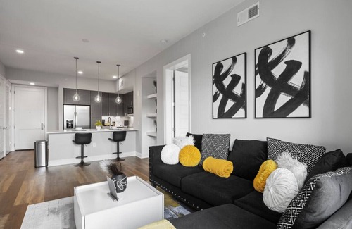 Buckhead Village Apartment | Luxury Living In Buckhead