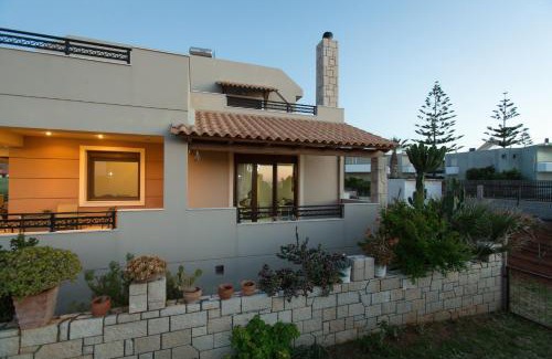 Kato Gouves House | Luxury Maisonette Afro