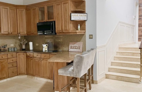 Santa Cruz Villa | LUXURY MANSION METRO AREA