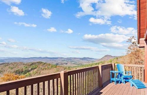 Bostic House | Luxury Mountain Cabin Retreat w/Stunning Views