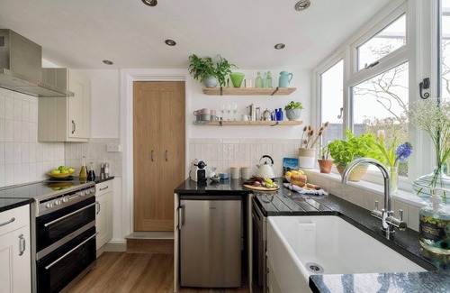 Durweston Cottage | Luxury one bedroom thatched holiday cottage Dorset