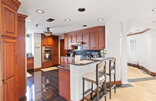 Osage Beach Condo | Luxury Ozark Penthouse: Amazing Views, 7 Bedrooms!