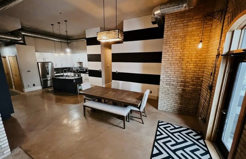 Saskatoon Downtown Apartment | Luxury Penthouse Downtownnn