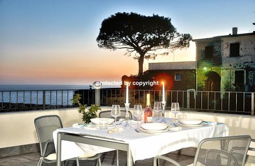 Corniglia House | Luxury Penthouse Sea View