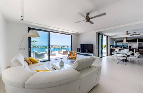 Cole Bay Apartment | Luxury Penthouse