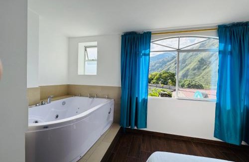 Banos de Agua Santa Apartment | Luxury Penthouse with Jacuzzy 6 bedroom