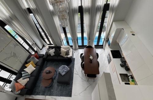Phra Khanong Nuea Villa | Luxury Pool Villa 5BR 12pax with Private Lift in Ekkamai