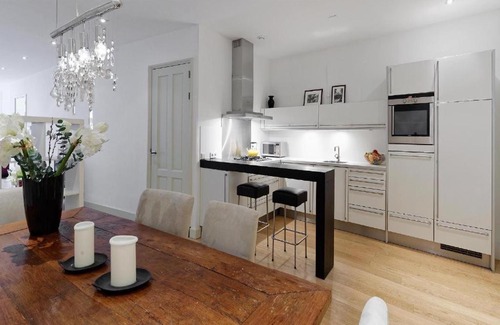 Jordaan Apartment | Luxury Prinsengracht Canal House Jordan Area