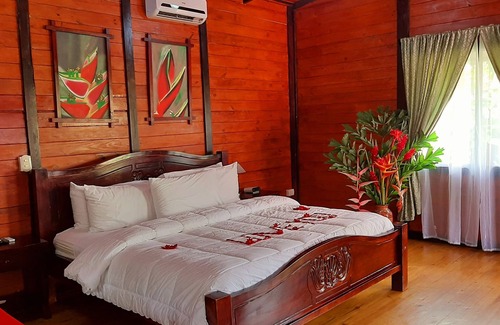 Guayabo Resort | Luxury Rainforest King Room
