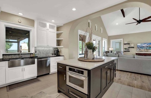 Fredericksburg House | Luxury Ranch W/pool-hot Tub-near Fred!