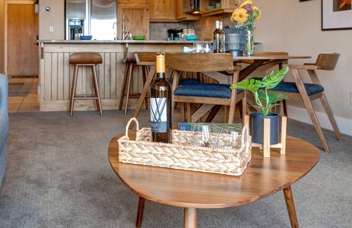 Kimball Junction House | Luxury Redstone Condo, Hot Tub, Shopping, Trails & Recreation Center -Park City Newark 77
