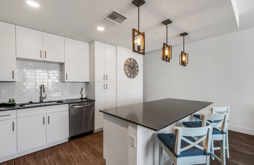Central Sarasota Condo | Luxury Resort-style Condo with Amazing Views in a Prime Location