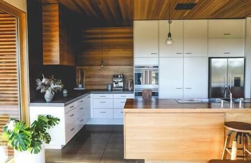 Barham House | Luxury Retreat at Barham Avocados