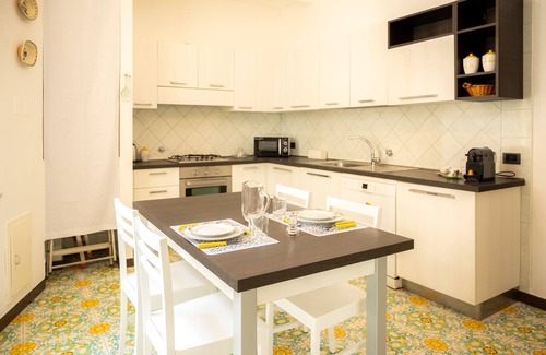 Savona Apartment | [Luxury Savona Cruises at 1 Min] WiFi · Free Park