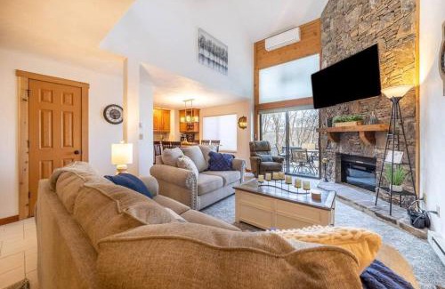 Seven Springs Apartment | Luxury Seven Springs Condo- 3 Bed & Loft, 3 Bath