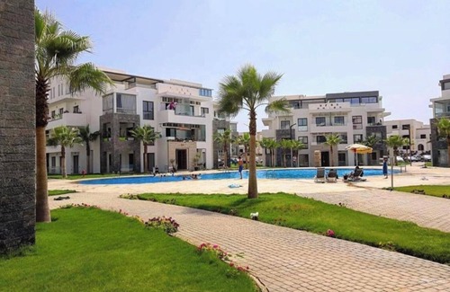 Cite Al Mohammadi Apartment | Luxury spaces apartment within gated complex - 2 pools - 5 mins form the beach.