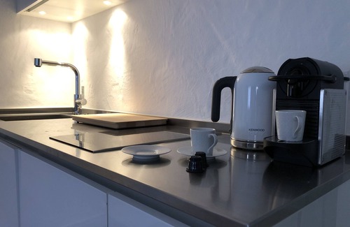 Old Town Apartment | Luxury studio, in a quiet alley, in the heart of the old town of St Tropez