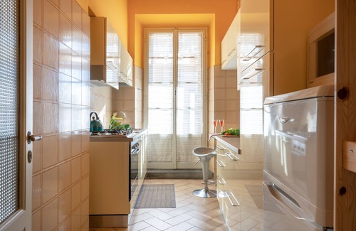 Duomo Apartment | Luxury - Stunning Duomo view - 1033 SqFt- Elevator Accessible - ozone sanitated