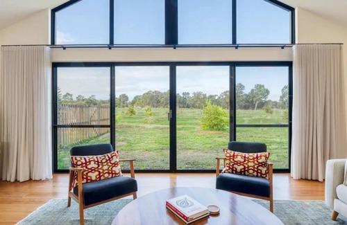 Stratton House | Luxury Swan Valley farm stay