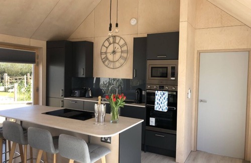 Ringstead Cabin | Luxury Timber Clad Eco-Lodge 5 miles from the Norfolk Heritage Coast