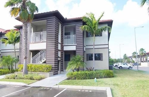 Nassau Condo | Luxury Venetian