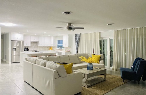 South Beach House | Luxury Vero Beach House, steps from private beach, fully renovated and equipped.
