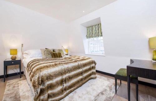 Brompton & Hans Town Villa | Luxury Villa by Hyde Park