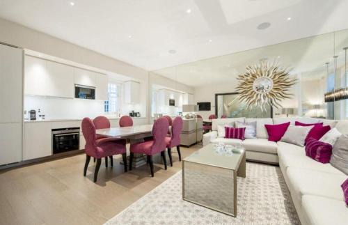 Brompton & Hans Town Villa | Luxury Villa by Hyde Park