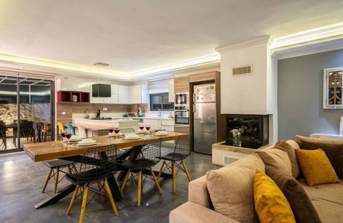 Islamlar Villa | Luxury Villa for 6 in Islamlar with Heatable Indoor Pool