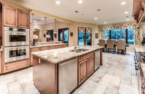 Houston House | Luxury villa for commercial showings, insurance rentals and family events
