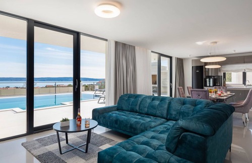 Kastel Gomilica Villa | Luxury Villa Spotlight with Pool