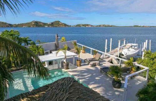 Maho Villa | Luxury Villa in Lowlands, Sea View