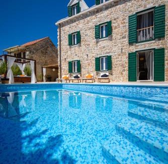 Donji Humac Villa | Luxury Villa Infinity with pool