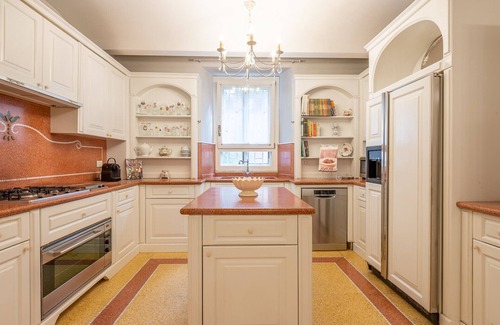 San Giovanni Villa | Luxury Villa Isabella Basilica San Giovanni