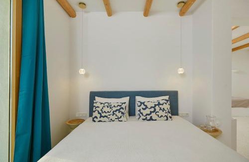 Glisidia Villa | Luxury Villa Libra - AllParos Villas