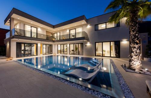Kastel Stari Villa | Luxury Villa My Wish with Pool