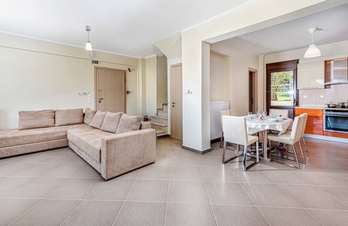 Kriopigi Villa | Luxury Villa next to the beach
