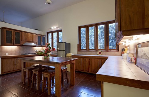 Digana Villa | Luxury villa overlooking the Knuckles Mountain Range and Victoria Reservoir