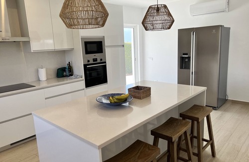 Mato Serrao Villa | Luxury Villa in Carvoeiro with Heated Pool, Distant Sea Views and Large Garden
